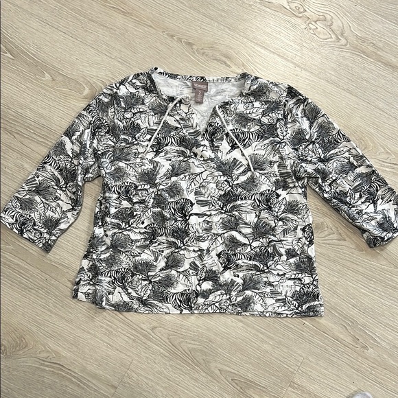 Chico's Tops - Chico’s Black and White Patterned Top